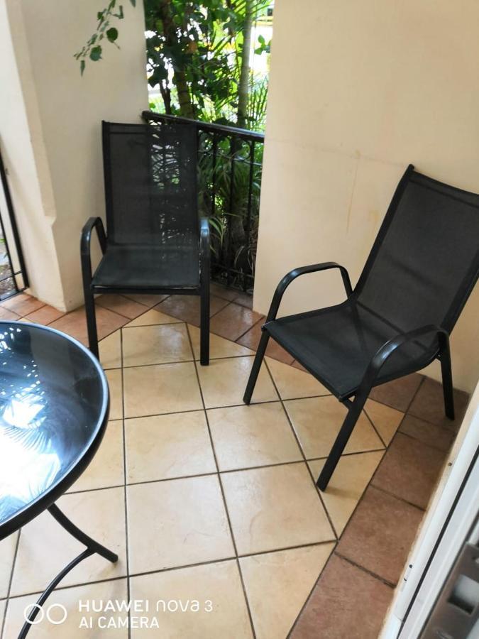 A'S Beach Apartment Flic en Flac Exterior foto